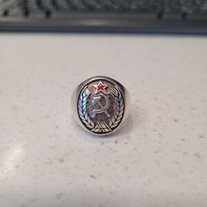 Silver-tone Men’s Emblem Signet Ring with Red Star